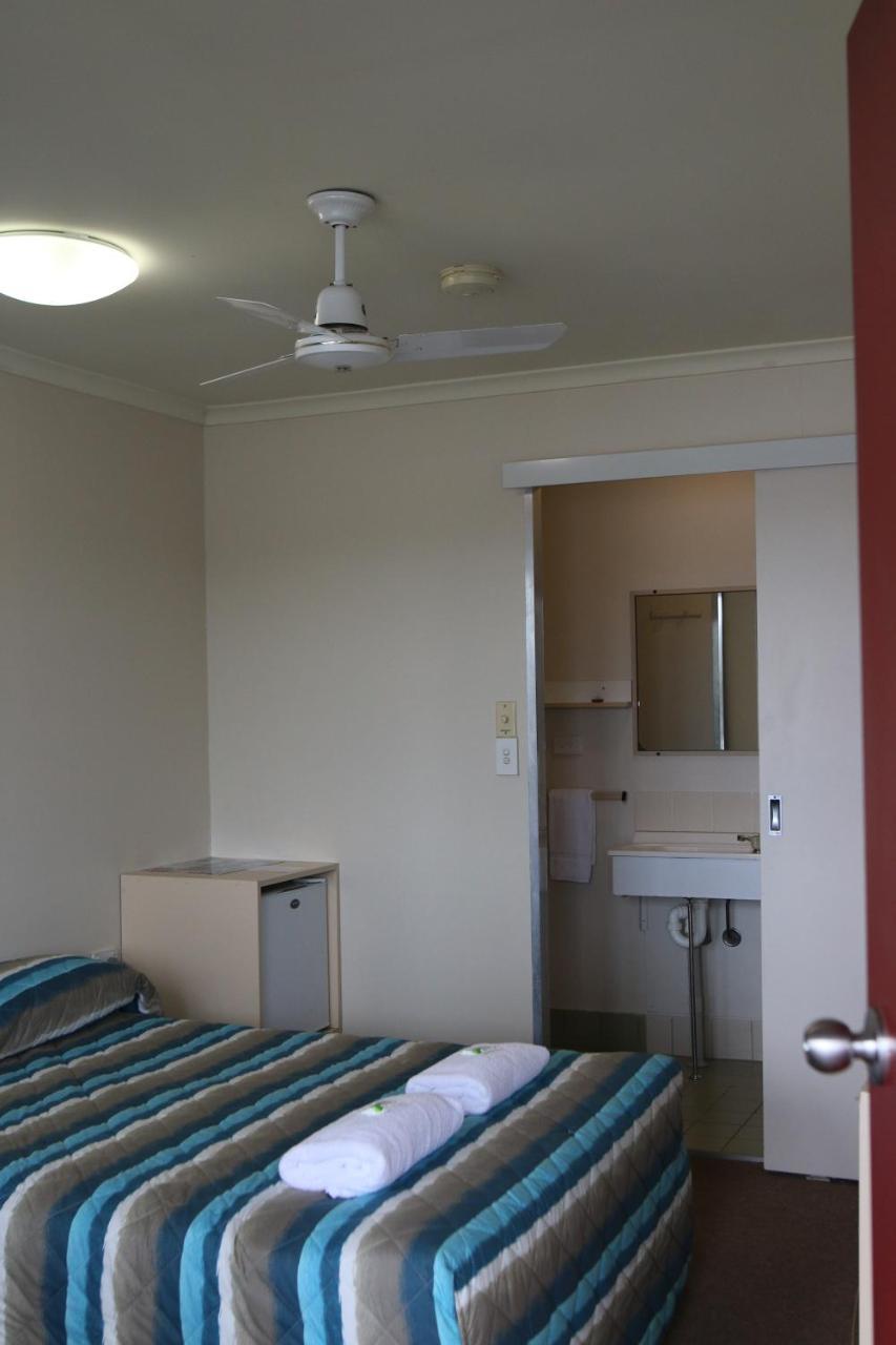 Maroochy Waterfront Motel Sunshine Coast Kültér fotó